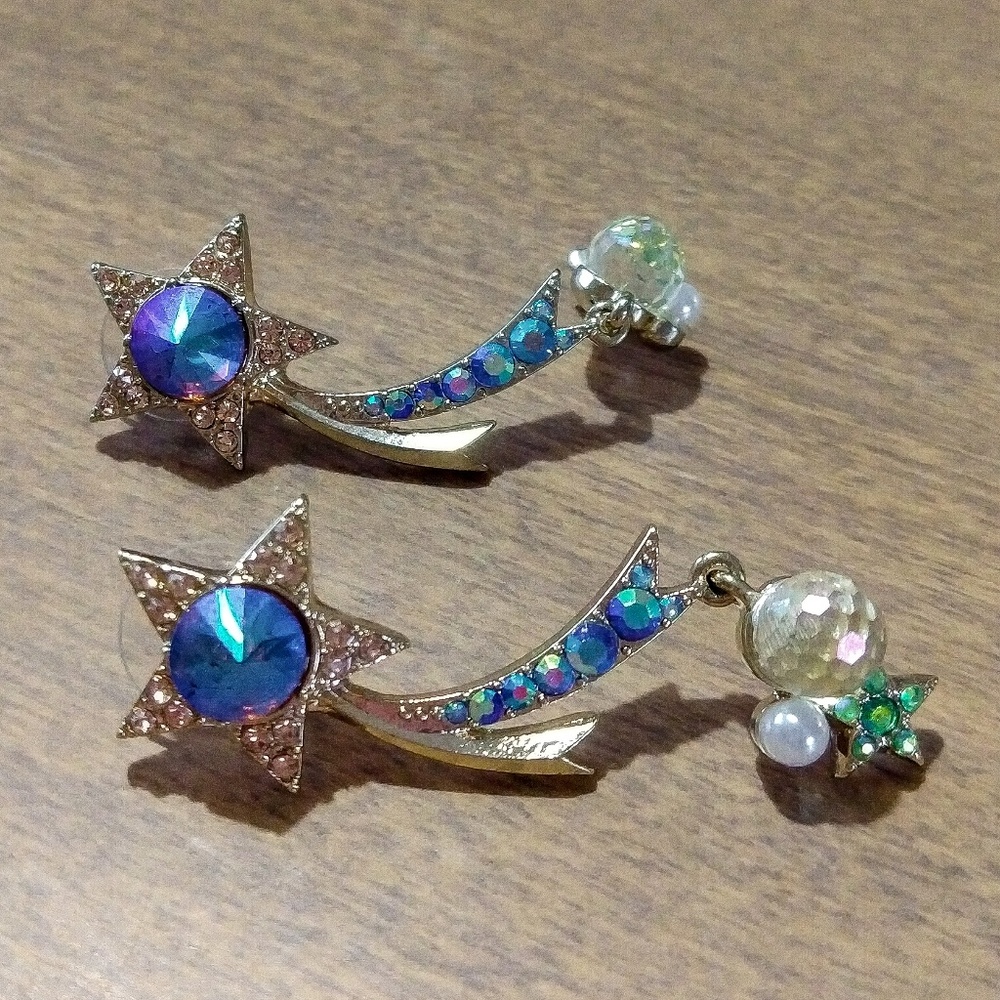 🌠 NEW Betsey Johnson Shooting star earrings 🌠